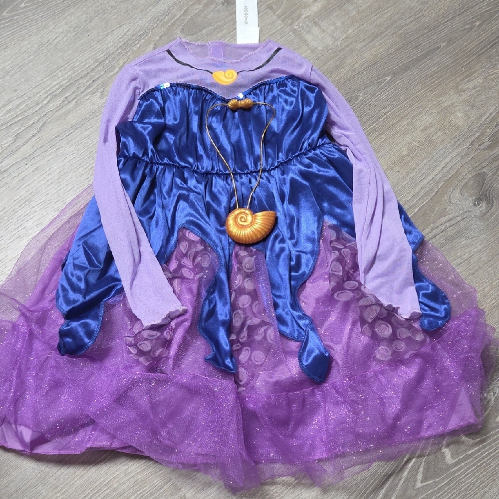 Disney Ursula Costume Size Small With Singing Shell Necklace